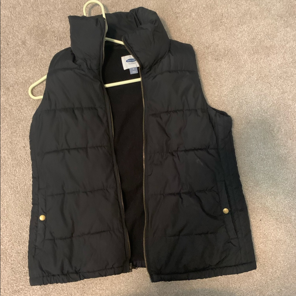 BLACK VEST